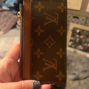 LV DUP WALLET SLEEVE !!! Brand new never used it .